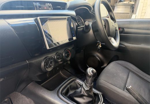 2017 Toyota Hilux SR 4X2
