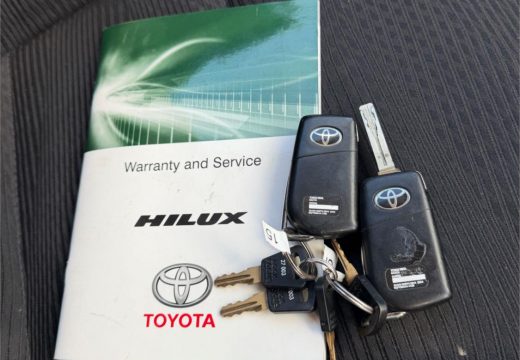 2017 Toyota Hilux SR 4X2