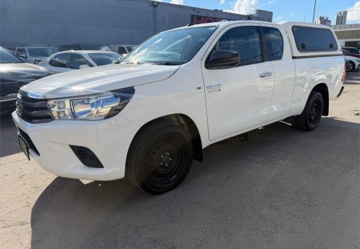 2017 Toyota Hilux SR 4X2