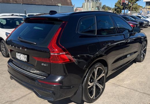 2023 Volvo XC60 Ultimate B6 Dark