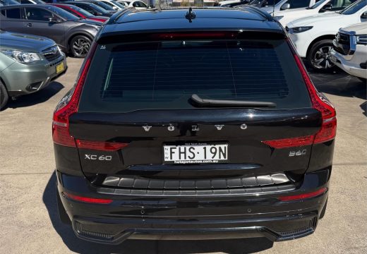 2023 Volvo XC60 Ultimate B6 Dark