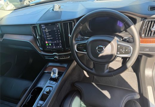 2023 Volvo XC60 Ultimate B6 Dark