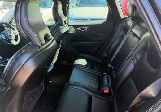 2023 Volvo XC60 Ultimate B6 Dark