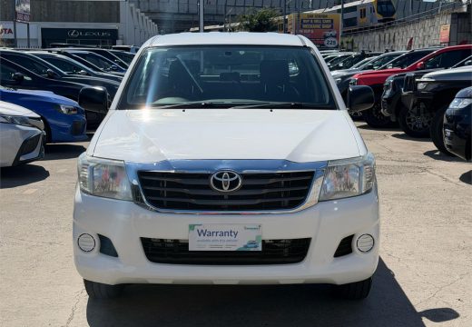 2014 Toyota Hilux SR 4X2