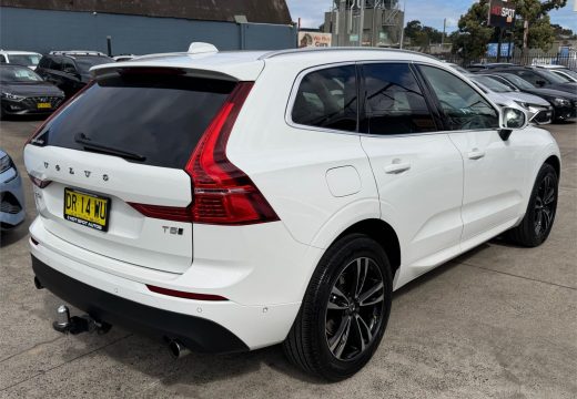 2019 Volvo XC60 T5 Momentum