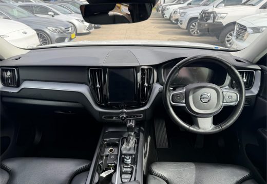 2019 Volvo XC60 T5 Momentum