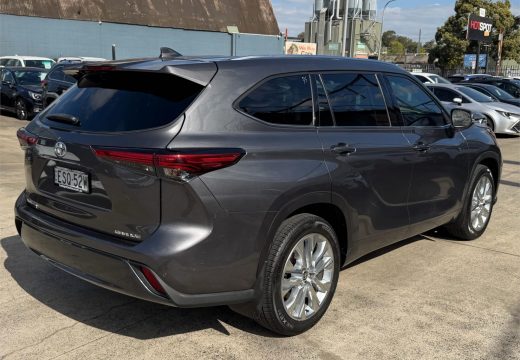 2021 Toyota Kluger Grande
