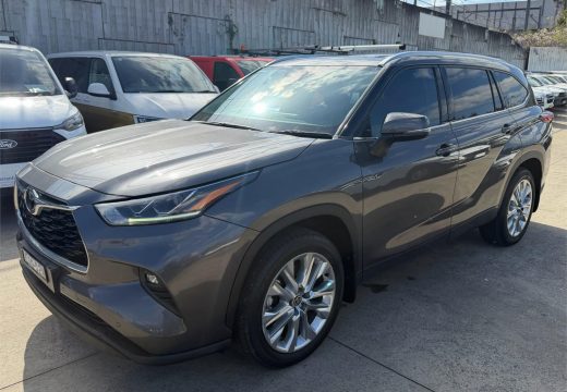 2021 Toyota Kluger Grande