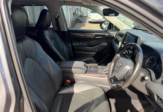 2021 Toyota Kluger Grande