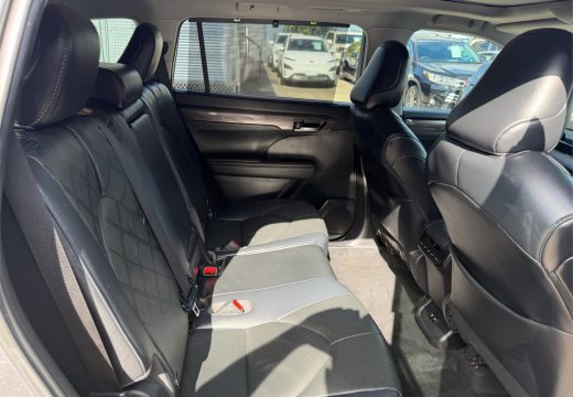 2021 Toyota Kluger Grande