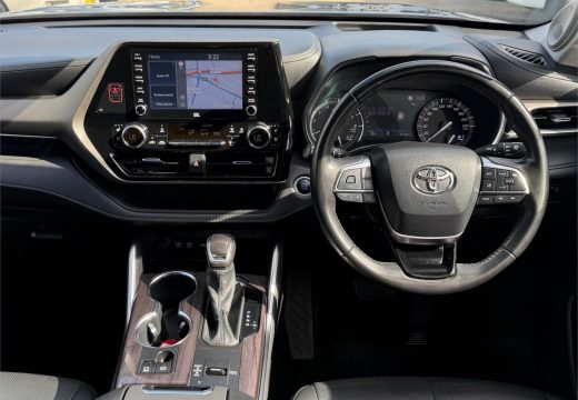 2021 Toyota Kluger Grande