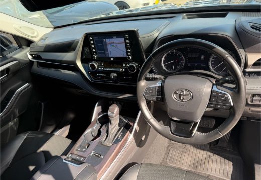 2021 Toyota Kluger Grande