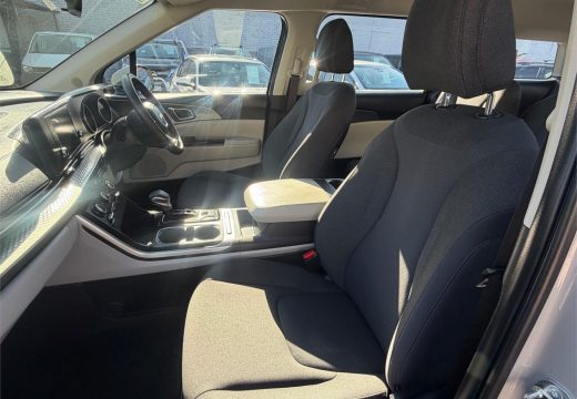 2023 Kia Carnival S