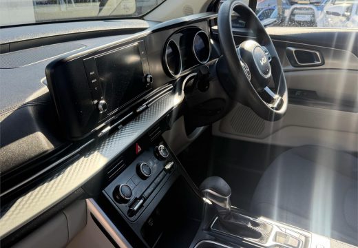 2023 Kia Carnival S