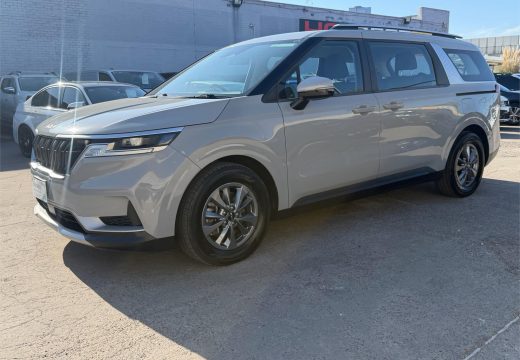 2023 Kia Carnival S