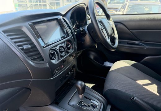 2022 Mitsubishi Triton GLX MR 4X4
