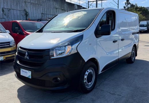2022 Mitsubishi Express GLX SWB