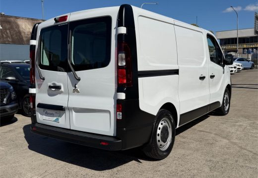 2022 Mitsubishi Express GLX SWB
