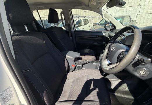 2020 Toyota Hilux SR 4X4