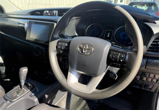 2020 Toyota Hilux SR 4X4