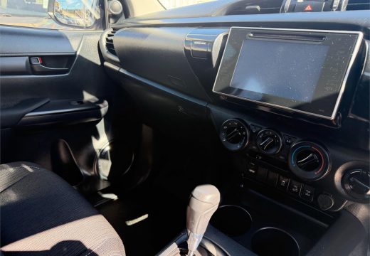 2020 Toyota Hilux SR 4X4