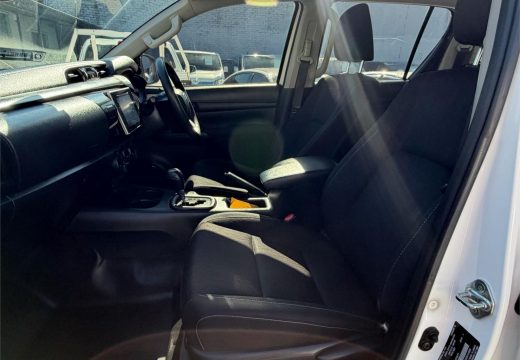 2020 Toyota Hilux SR 4X4