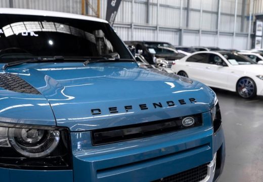 2022 Land Rover Defender 110 D300 SE L663