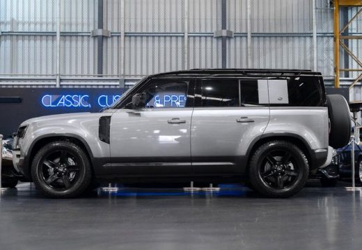 2021 Land Rover Defender 110 P400 SE L663