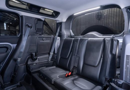 2021 Land Rover Defender 110 P400 SE L663