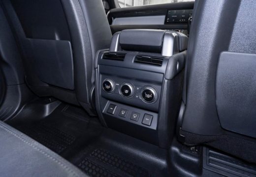 2021 Land Rover Defender 110 P400 SE L663