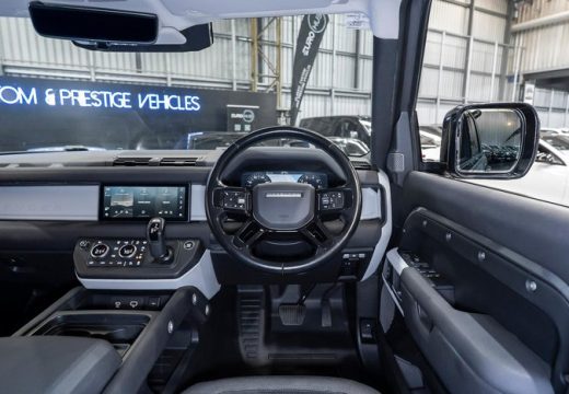 2021 Land Rover Defender 110 P400 SE L663