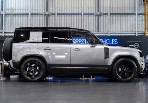 2021 Land Rover Defender 110 P400 SE L663