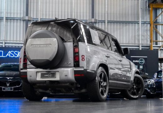 2021 Land Rover Defender 110 P400 SE L663