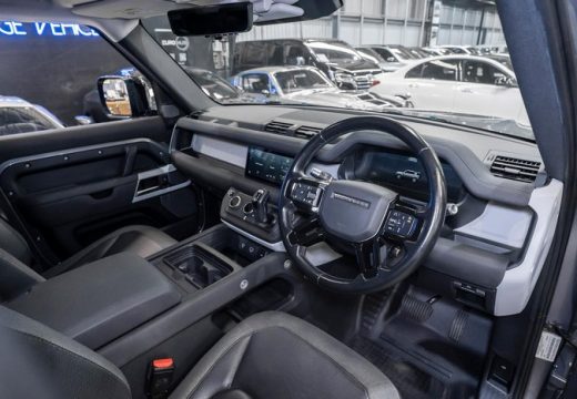2021 Land Rover Defender 110 P400 SE L663