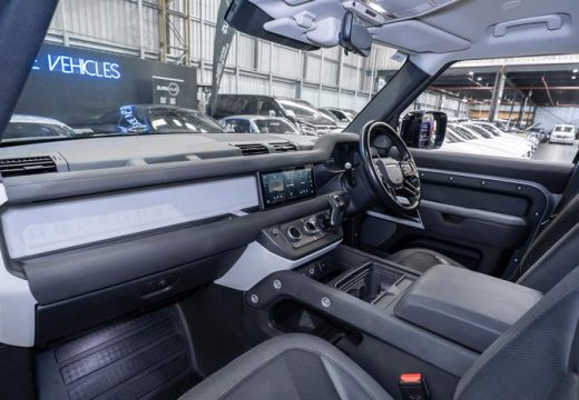 2021 Land Rover Defender 110 P400 SE L663